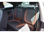 Volkswagen Beetle 1.2 TSI Exclusive Series Apple Carplay Camera PDC Stoelverwarming