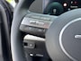 Hyundai Kona 1.6 GDI HEV Comfort Plus | WK Deal | Uit voorraad leverbaar! | Dodehoekdetectie | Elektrische achterklep | Stoel en stuurverwarming | Achterbank verwarming | AppleCarplay en Android Auto | Keyless entry en start