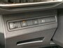 Peugeot 3008 1.6 HYbrid 225 Allure Pack Business Airco | Camera | Cruise Adaptief | DAB | Keyless | LED | LMV 18" | Navi | PDC V&A | Stoelverwarming |