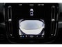 Volvo XC40 2.0 B3 Plus Dark / Panoramadak / Memory Stoelen / Harman Kardon / Keyless-Go / Stuurwielverwarming