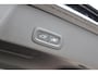 Volvo XC40 2.0 B3 Plus Dark / Panoramadak / Memory Stoelen / Harman Kardon / Keyless-Go / Stuurwielverwarming