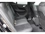 Volvo XC40 2.0 B3 Plus Dark / Panoramadak / Memory Stoelen / Harman Kardon / Keyless-Go / Stuurwielverwarming