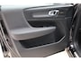 Volvo XC40 2.0 B3 Plus Dark / Panoramadak / Memory Stoelen / Harman Kardon / Keyless-Go / Stuurwielverwarming
