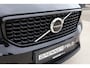 Volvo XC40 2.0 B3 Plus Dark / Panoramadak / Memory Stoelen / Harman Kardon / Keyless-Go / Stuurwielverwarming