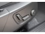 Volvo XC40 2.0 B3 Plus Dark / Panoramadak / Memory Stoelen / Harman Kardon / Keyless-Go / Stuurwielverwarming