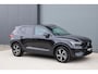 Volvo XC40 2.0 B3 Plus Dark / Panoramadak / Memory Stoelen / Harman Kardon / Keyless-Go / Stuurwielverwarming