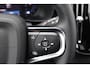 Volvo XC40 2.0 B3 Plus Dark / Panoramadak / Memory Stoelen / Harman Kardon / Keyless-Go / Stuurwielverwarming