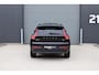 Volvo XC40 2.0 B3 Plus Dark / Panoramadak / Memory Stoelen / Harman Kardon / Keyless-Go / Stuurwielverwarming