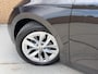 Skoda Octavia Combi 1.0 e-TSI Sport Business Automaat | LED verlichting | Stoelverwarming | Navigatiesysteem | Apple CarPlay/Android Auto Smartlink | Sfeerverlichting | 17 inch lichtmetalen velgen | Parkeersensoren voor en achter
