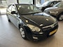 Hyundai i30 1.6i Dynamic CLIMAT APK 3-27 BJ 2011 !!!