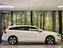 Volvo V60 2.4 D6 Twin Engine Special Edition | Dealer Onderhouden | Cruise Control | Stoelverwarming | Parkeersensoren Achter | Navigatie | Trekhaak