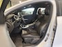 Volvo V60 2.4 D6 Twin Engine Special Edition | Dealer Onderhouden | Cruise Control | Stoelverwarming | Parkeersensoren Achter | Navigatie | Trekhaak