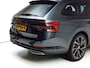 Skoda Superb Combi 1.4 TSI iV Sportline Business | Panodak | Trekhaak | Stuur,- Stoel, Achterbank verw. | 360 Camera | Canton audio| Elec. achterklep, Adaptieve Cruise met travelassist, App. connect, Navigatie, Stoelen met geheugen