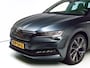 Skoda Superb Combi 1.4 TSI iV Sportline Business | Panodak | Trekhaak | Stuur,- Stoel, Achterbank verw. | 360 Camera | Canton audio| Elec. achterklep, Adaptieve Cruise met travelassist, App. connect, Navigatie, Stoelen met geheugen