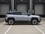 Jeep Compass First Edition 74 kWh 214pk Automaat WARMTEPOMP | PANO | 20''LM | 360° CAM. | STOELMASSAGE/VENTIL.