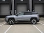Jeep Compass First Edition 74 kWh 214pk Automaat WARMTEPOMP | PANO | 20''LM | 360° CAM. | STOELMASSAGE/VENTIL.