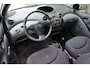 Toyota Yaris 1.3 16V VVT-i Luna Stuurbekrachtiging/APK 07-2027