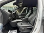 Mercedes-Benz B-klasse 250 e 218 Pk | Navigatie | Cruise |Clima | Camera | Zwarte hemelbekleding | Sfeerverlichting | 17".