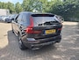 Volvo XC60 2.0 B4 R-Design | VERWACHT | ACHTERUITRIJCAMERA | ELEKTRISCHE TREKHAAK | ELEKTRISCHE STOELEN MET GEHEUGEN | NAVIGATIE | STUUR- & STOELVERWARMING | LEER | APPLE CARPLAY / ANDROID AUTO |