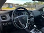 Volvo V40 2.0 D3 Summum (Parkeersensoren, Trekhaak, Automaat, Goed Onderhouden)