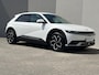 Hyundai Ioniq 5 Connect 77.4 kWh / Dealer onderhouden / Accu SoH 100% / 1.600 kg afn. Trekhaak / Navigatie / Stuur-, stoel- & achterbankverwarming / Apple Carplay Android / 19" LM wielen & All Season banden /