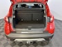 Renault Captur 120PK TCe Intens Automaat | Trekhaak | Navi | Camera | Climate Control | Cruise Control | Full LED | Lichtmetalen Velgen | Bluetooth | Parkeersensoren | Licht & Regen Sensor |