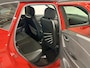 Renault Captur 120PK TCe Intens Automaat | Trekhaak | Navi | Camera | Climate Control | Cruise Control | Full LED | Lichtmetalen Velgen | Bluetooth | Parkeersensoren | Licht & Regen Sensor |