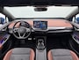 Volkswagen ID.4 Pro Business 77 kWh Panoramadak - Navigatie - Camera - Trekhaak - Warmtepomp