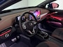 Volkswagen ID.4 Pro Business 77 kWh Panoramadak - Navigatie - Camera - Trekhaak - Warmtepomp