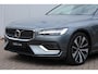 Volvo V60 2.0 T6 Recharge AWD R-Design | Panoramadak | Adaptieve Cruise Control | Lederen stoelen | Apple Carplay | Android Auto | Elektrisch bedienbare achterklep | Stoelverwarming | Stuurwielverwarming