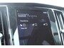 Volvo V60 2.0 T6 Recharge AWD R-Design | Panoramadak | Adaptieve Cruise Control | Lederen stoelen | Apple Carplay | Android Auto | Elektrisch bedienbare achterklep | Stoelverwarming | Stuurwielverwarming