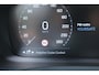 Volvo V60 2.0 T6 Recharge AWD R-Design | Panoramadak | Adaptieve Cruise Control | Lederen stoelen | Apple Carplay | Android Auto | Elektrisch bedienbare achterklep | Stoelverwarming | Stuurwielverwarming