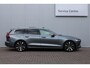 Volvo V60 2.0 T6 Recharge AWD R-Design | Panoramadak | Adaptieve Cruise Control | Lederen stoelen | Apple Carplay | Android Auto | Elektrisch bedienbare achterklep | Stoelverwarming | Stuurwielverwarming