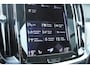 Volvo V60 2.0 T6 Recharge AWD R-Design | Panoramadak | Adaptieve Cruise Control | Lederen stoelen | Apple Carplay | Android Auto | Elektrisch bedienbare achterklep | Stoelverwarming | Stuurwielverwarming