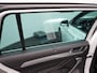 Volkswagen Passat Variant 1.4 TSI PHEV GTE Business Navigatie - ACC - Stoelverwarming - Pano-dak - Camera - Leder - LED
