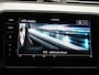Volkswagen Passat Variant 1.4 TSI PHEV GTE Business Navigatie - ACC - Stoelverwarming - Pano-dak - Camera - Leder - LED
