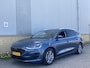Ford Focus 1.0 EcoBoost Hybrid 125 pk Titanium Wagon groot navigatie - Apple Carplay/ Android Auto - Winter Pack - Parkeersensoren