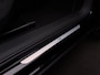 Volkswagen Tiguan 1.5 eHybrid R-Line Edition Panoramadak - Trekhaak - Navigatie - Sfeer verlichting