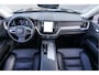 Volvo XC60 2.0 T6 Plug-in hybrid AWD Ultimate Dark Head-Up Long-Range 20"Velgen Schuifdak.