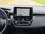 Toyota Corolla 1.8 Hybrid - Euro 6 - 122 Pk - Navi - ParkeerCamera - Climate Control