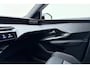 Peugeot E-3008 Allure Long Range 230 97 kWh DEMO | 680 KM WLTP | Camera Voor/Achter/Zijkanten | Stoel Verwarming | Panoramic Navigation Pack