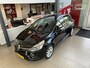 Renault Clio Estate 0.9 TCe Intens,1e Eigenaar,Dealeronderhouden,Navigatie,Parkeerassistent,Climate&Cruiscontrol,Spraakbediening,Keyless,Trekhaak,Acteruitrijsensoren,Halfstof/Leder,Dakrail,16 Inch Lmv