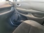 Renault Clio Estate 0.9 TCe Intens,1e Eigenaar,Dealeronderhouden,Navigatie,Parkeerassistent,Climate&Cruiscontrol,Spraakbediening,Keyless,Trekhaak,Acteruitrijsensoren,Halfstof/Leder,Dakrail,16 Inch Lmv