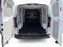 Ford E-Transit Custom 340 L2H1 Trend 71 kWh | Uit Voorraad leverbaar | 0,99% Financiering | 370km WLTP Rijbereik | All Weather Banden | Achteruitrijcamera| Parkeersensoren voor & achter | Cruise Control | Apple Carplay & Android Auto