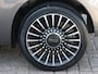 Fiat 500 80pk Turbo Collezione | 1ste eigenaar | Climate | Glazen dak | Parkeersensoren | 16" LM velgen