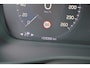 Volvo XC40 T5 Recharge Inscription - IntelliSafe Assist & Surround - Adaptieve LED koplampen - Parkeercamera achter - Verwarmde voorstoelen & stuur - Parkeersensoren voor & achter - Elektr. bedienb. voorstoelen met geheugen links - Draadloze tel. lader - Extra getint glas - Inklapbare trekhaak - 19' LMV
