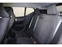 Volvo XC40 T5 Recharge Inscription - IntelliSafe Assist & Surround - Adaptieve LED koplampen - Parkeercamera achter - Verwarmde voorstoelen & stuur - Parkeersensoren voor & achter - Elektr. bedienb. voorstoelen met geheugen links - Draadloze tel. lader - Extra getint glas - Inklapbare trekhaak - 19' LMV