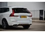 Volvo XC60 2.0 T8 Twin Engine AWD R-Design / Pano / Luchtvering / 22 Inch / B&W / Leder
