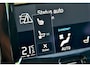 Volvo XC60 2.0 T8 Twin Engine AWD R-Design / Pano / Luchtvering / 22 Inch / B&W / Leder