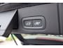 Volvo XC60 2.0 T8 Plug-in hybrid AWD Plus Dark Soh 100% FABRIEKSGARANTIE Panoramadak/Orrefors kristal pook/Zwarte hemel/Stoelverwarming voor & achter/Stuurverwarming/Harman kardon audio/360 camera/Elektrische stoelen met geheugen/Adaptieve cruis control/Lane assist/
